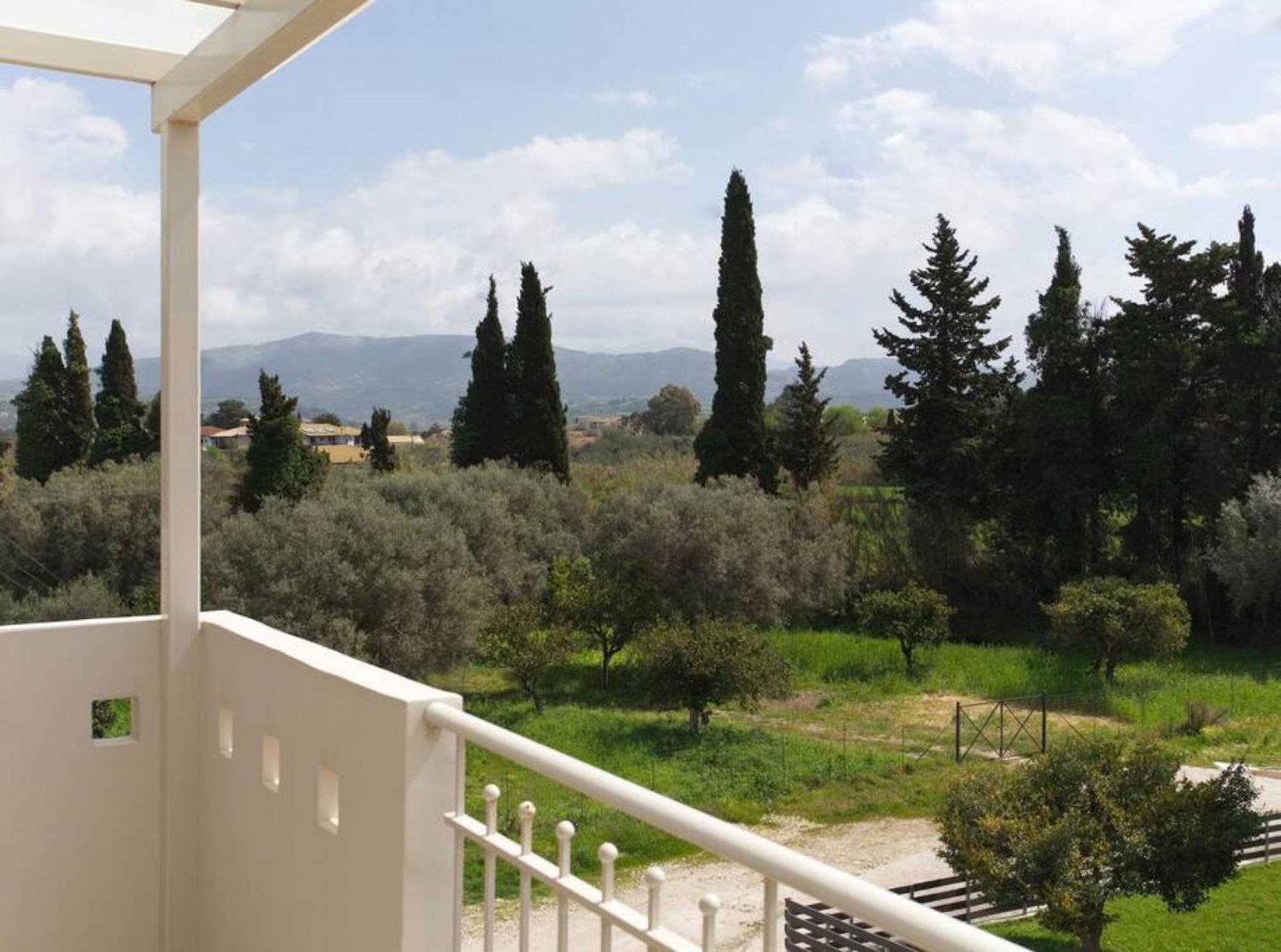 Sunny Apartment Lefkada - Lefkada Bnb Kalligoni Exterior photo